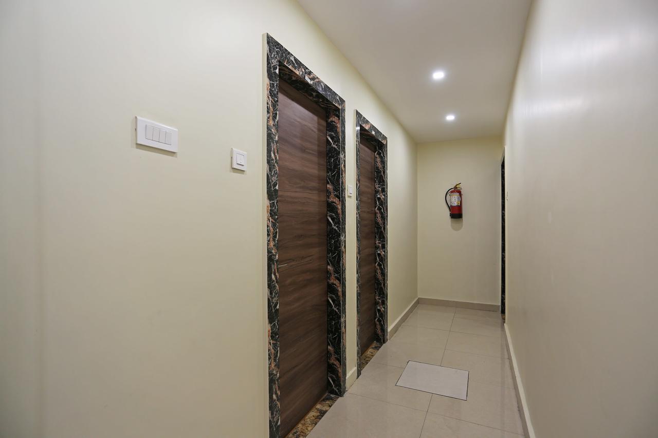 Oyo 11596 Sanjay Guest House カーンプル エクステリア 写真