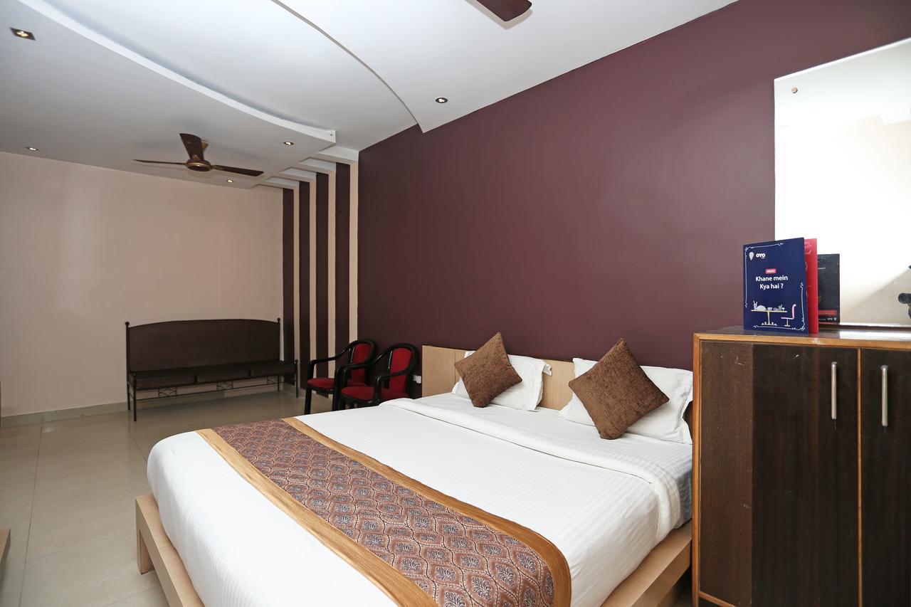 Oyo 11596 Sanjay Guest House カーンプル エクステリア 写真