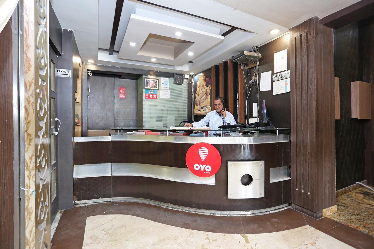 Oyo 11596 Sanjay Guest House カーンプル エクステリア 写真
